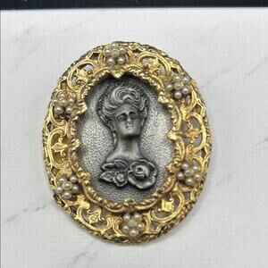 Vintage gold plated Cameo Brooch Pearl Flower Design, Pewter in Frame READ #534